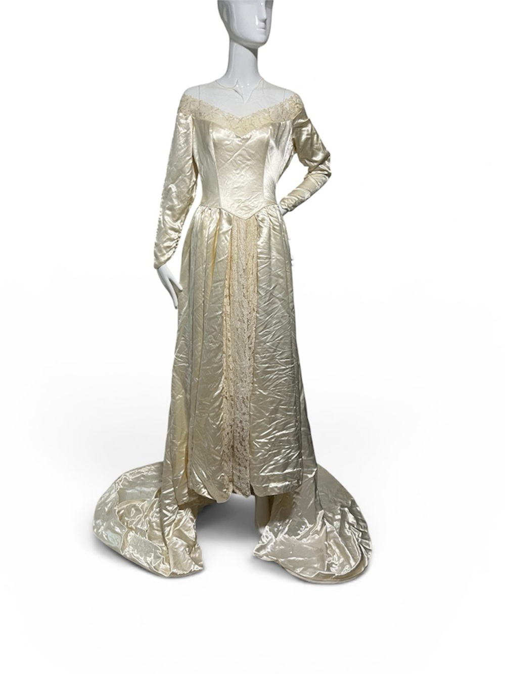 Vintage 1940s liquid satin wedding gown .